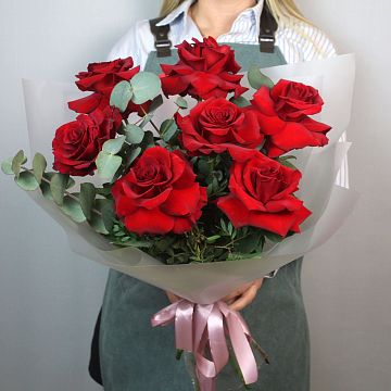 Букет 7 красных французских роз Букет 7 красных французских роз