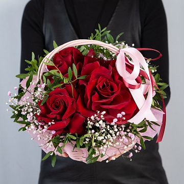 Романтическое признание в корзине Романтическое признание в корзине