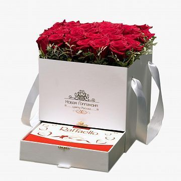 Белая коробка шкатулка 25 красных роз Raffaello в подарок №400 Белая коробка шкатулка 25 красных роз Raffaello в подарок №400