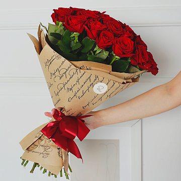 Букет 35 красных роз 40 см Букет 35 красных роз 40 см