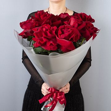 Букет 11 красных французских роз Пантера Букет 11 красных французских роз Пантера